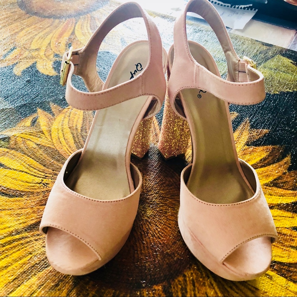 Block Heel - Picture 5 of 5
